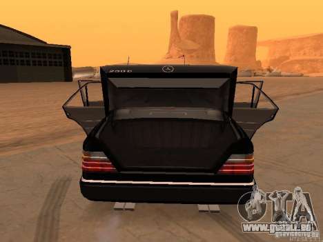 Mercedes-Benz E250 V1.0 pour GTA San Andreas