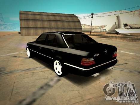 Mercedes-Benz E250 V1.0 pour GTA San Andreas