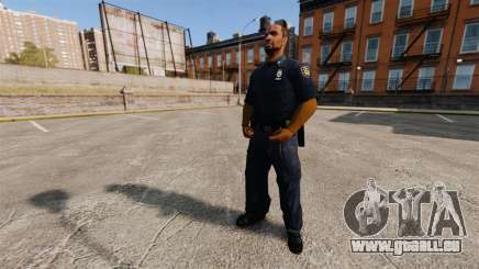Une garde-robe mise à jour pour la police pour GTA 4