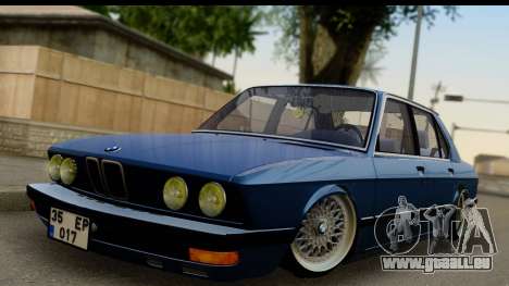 BMW M5 E28 pour GTA San Andreas