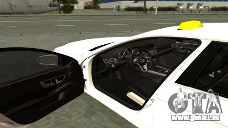 Mercedes-Benz E63 AMG 2013 Taxi pour GTA San Andreas