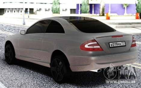 Mercedes-Benz CLK320 pour GTA San Andreas