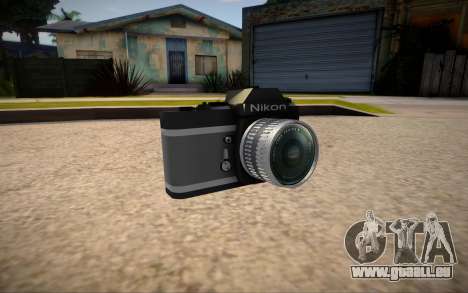 The camera is Nikon pour GTA San Andreas
